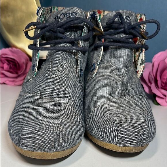 Cute Lace Up Denim Wedge Heel Chucka Booties from Bob's by Sketchers Womens 10 - Picture 2 of 10